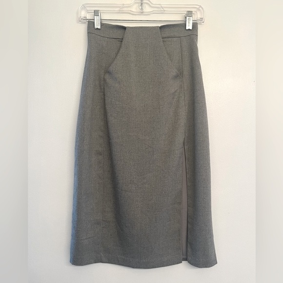 Vivian Chan Skirt Slit Midi in Gray size XS
